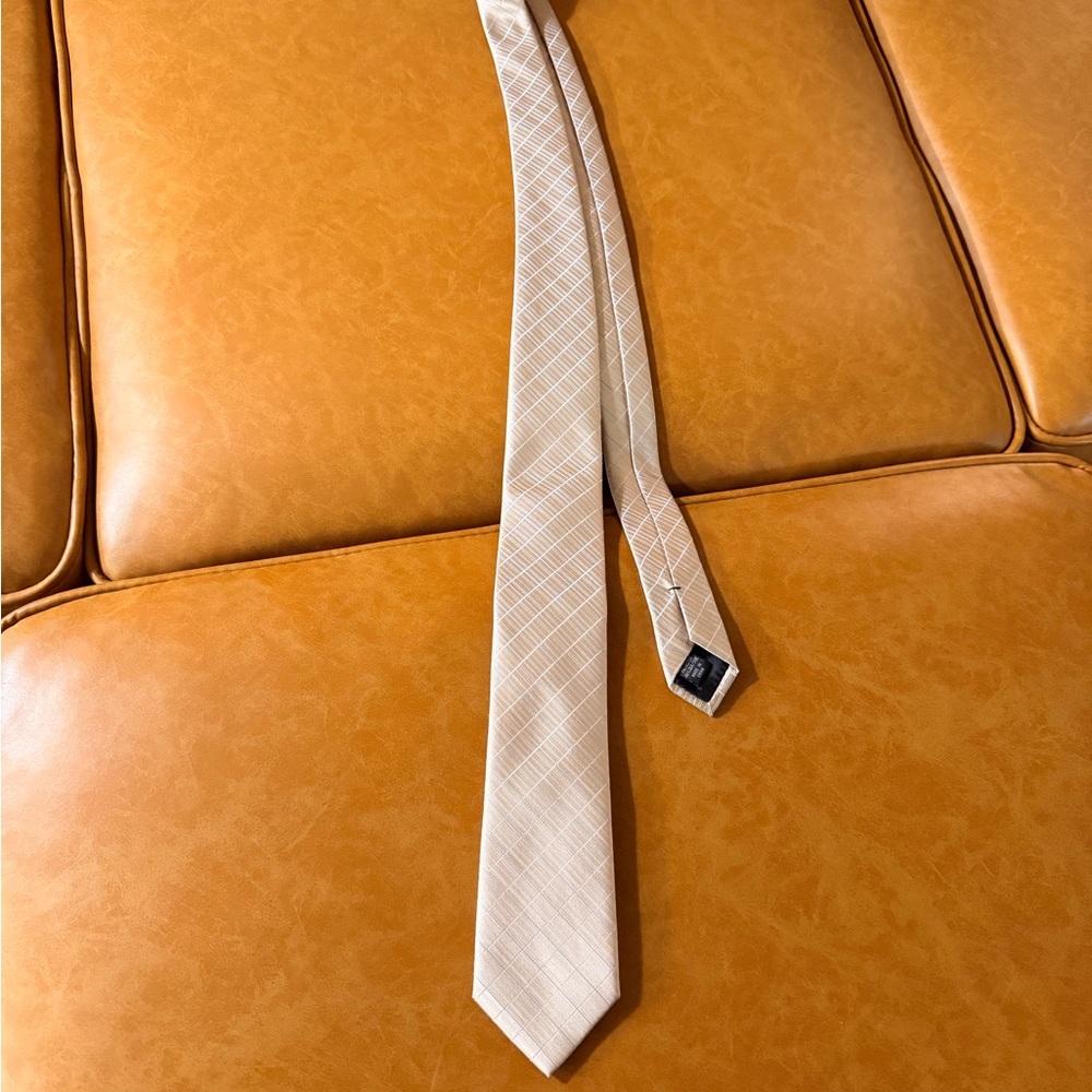 Calvin Klein Cream Diagonal Plaid Silk Tie
